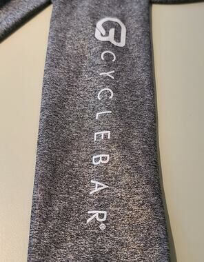 Cyclebar grey metallic athletic capri leggings - XS / small